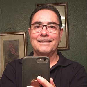 Meet your Posher, Luis